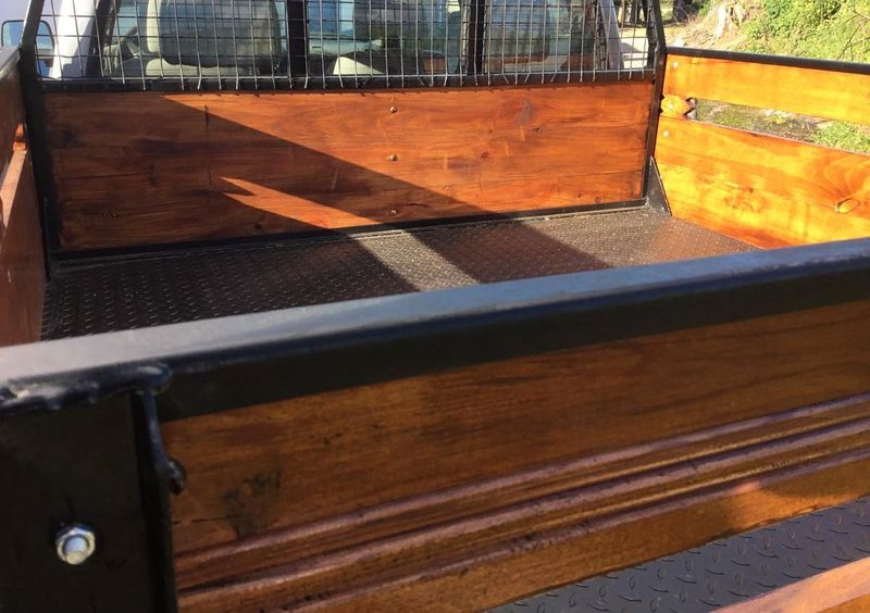 Nissan NP300 Pickup • 2000 • 200,000 km 3