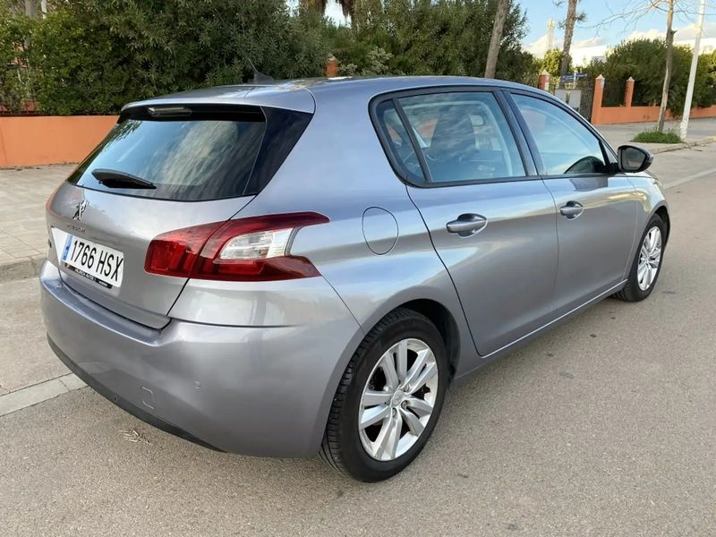 Peugeot 308 • 2014 • 140,000 km 2
