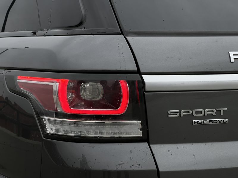 Land Rover Range Rover Sport • 2015 • 202,123 km 4