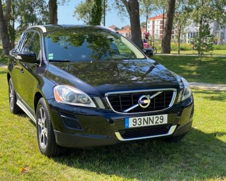 Volvo XC60 • 2013 • 203,000 km 2