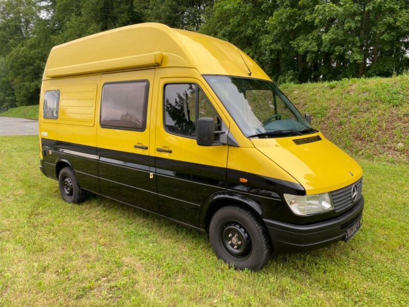 Mercedes-Benz Sprinter • 1998 • 164,154 km 1