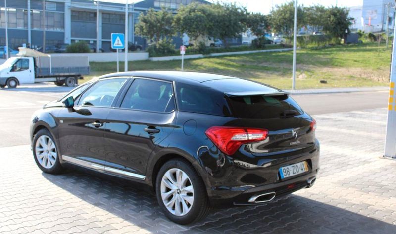 Citroën DS5 • 2014 • 206,000 km 2