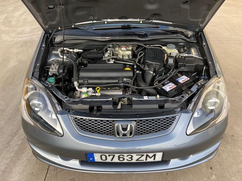Honda Civic • 2006 • 152,000 km 8