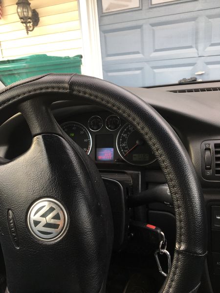 Volkswagen Passat • 2004 • 147,000 km 9