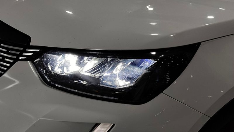 Peugeot 2008 • 2022 • 108,648 km 5