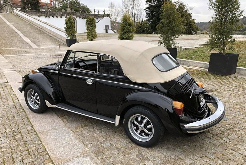 Volkswagen Cabrio • 1980 • 80,000 km 2