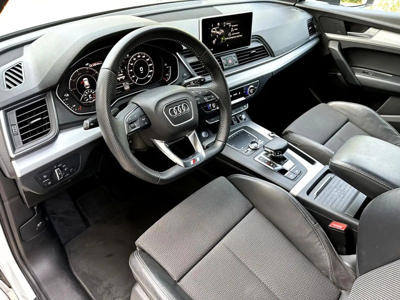 Audi Q5 • 2020 • 54,000 km 3