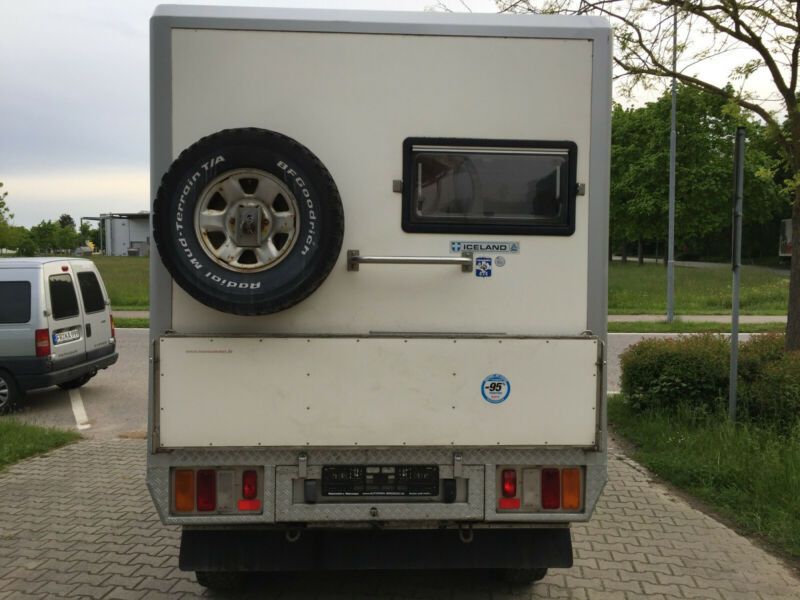 Toyota Land Cruiser • 2001 • 92,500 km 3