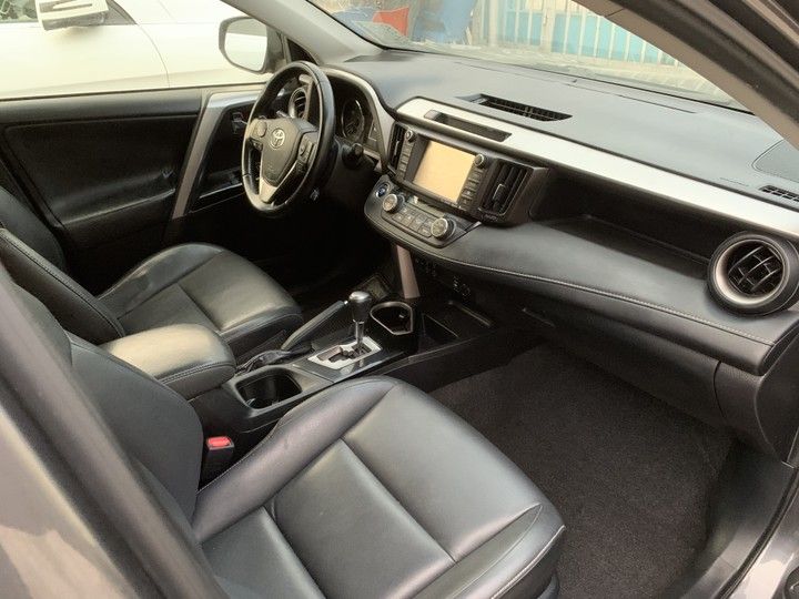 Toyota RAV4 • 2015 • 21 km 3