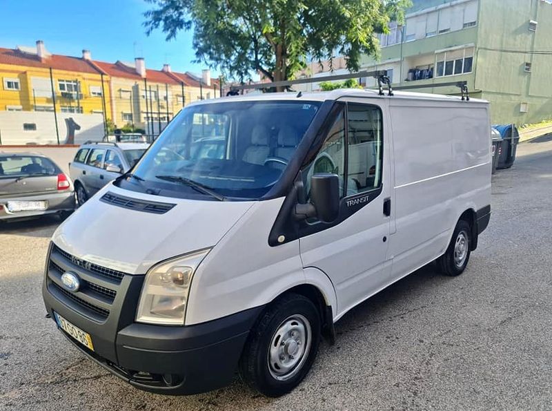Ford Transit • 2008 • 250,000 km 1