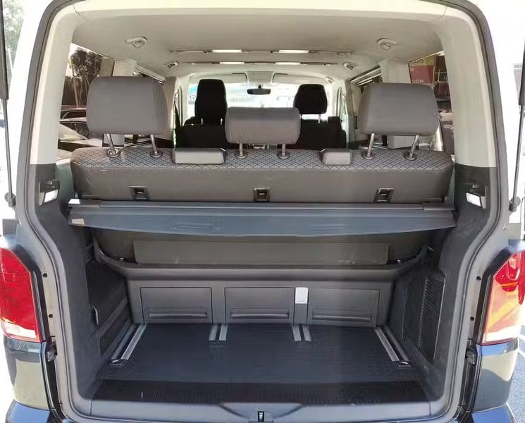 Volkswagen Multivan • 2021 • 74,713 km 10