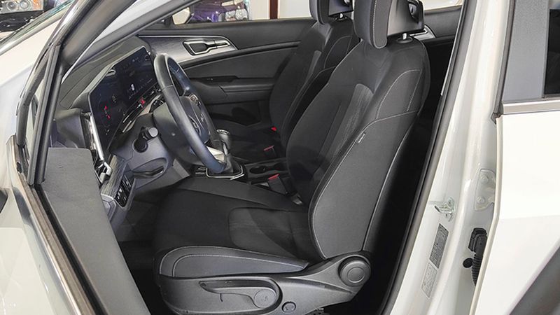 Kia Sportage • 2022 • 19,280 km 11