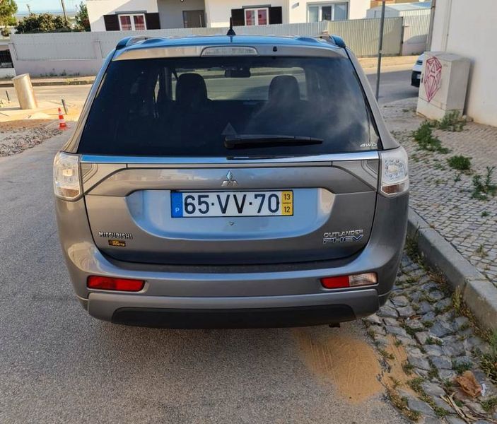 Mitsubishi Outlander • 2013 • 169,999 km 5