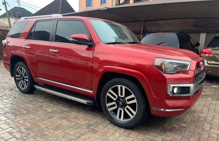 Toyota 4-Runner • 2018 • 50,000 km 1