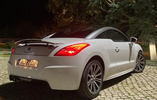 Peugeot RCZ • 2012 • 120,000 km 1
