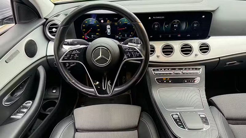 Mercedes-Benz E • 2020 • 115,784 km 5