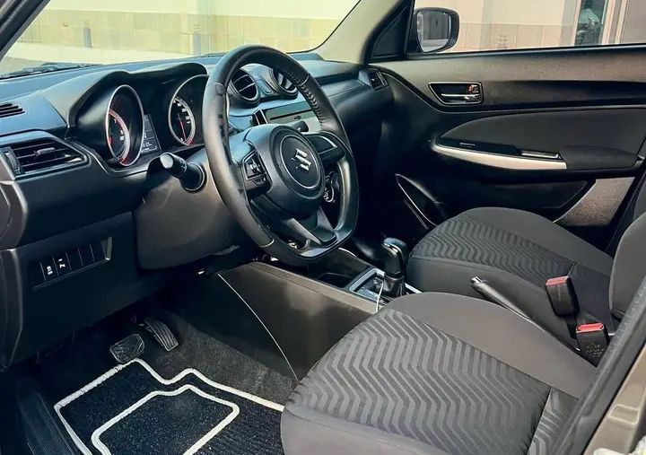 Suzuki Swift • 2022 • 20,000 km 2