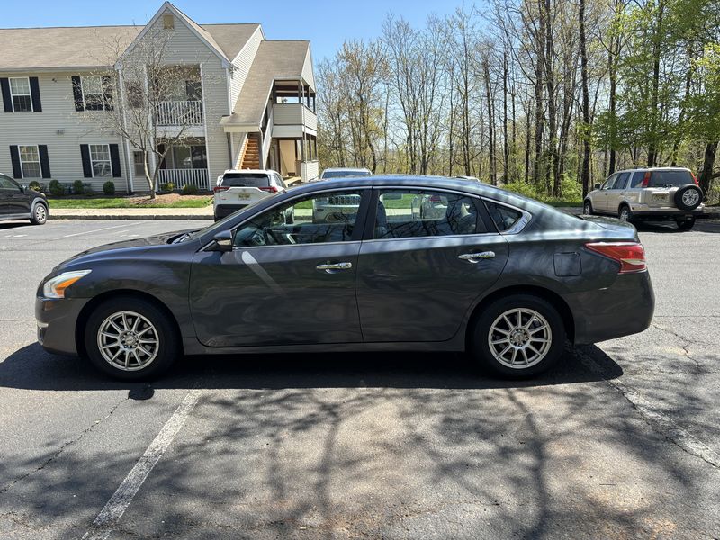 Nissan Altima • 2013 • 214,000 mi 8