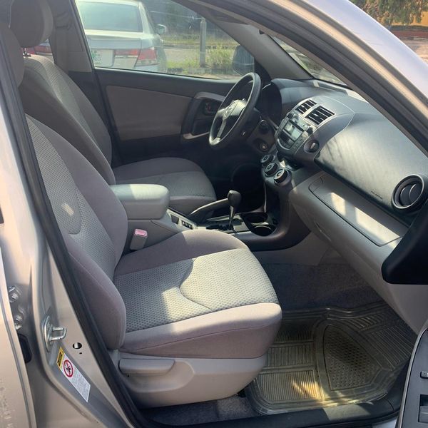 Toyota RAV4 • 2010 • 45 km 3