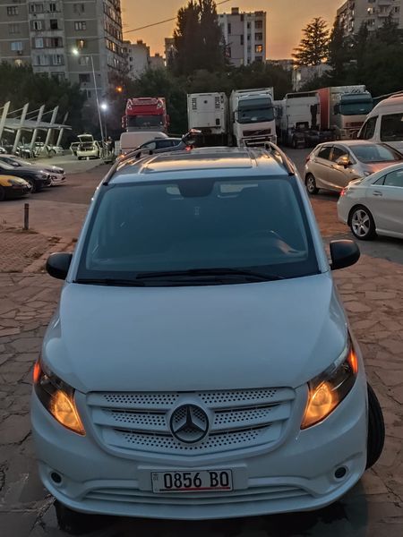Mercedes-Benz Metris • 2016 • 198,000 km 7
