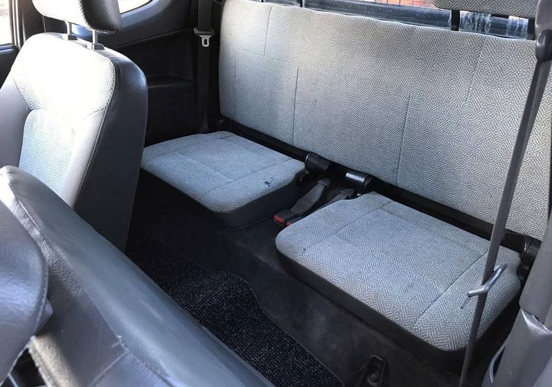 Mitsubishi L200 • 2000 • 200,000 km 10