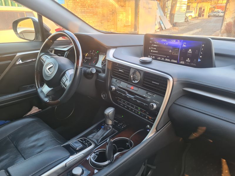 Lexus RX • 2017 • 160,000 km 5