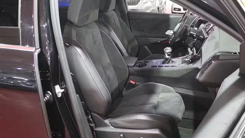 Citroën DS5 • 2019 • 72,980 km 10