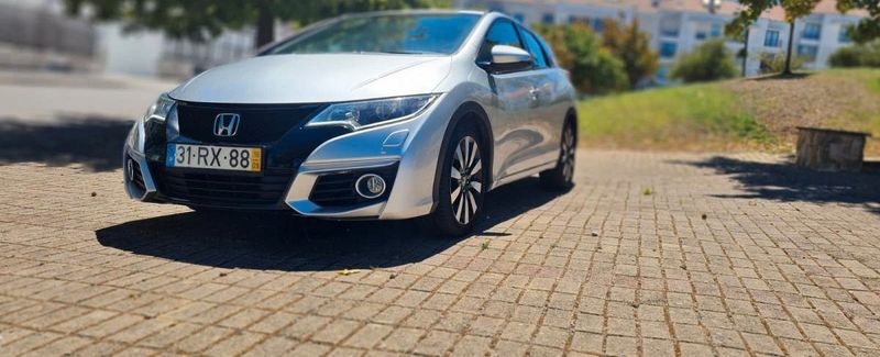 Honda Civic • 2016 • 100,000 km 1