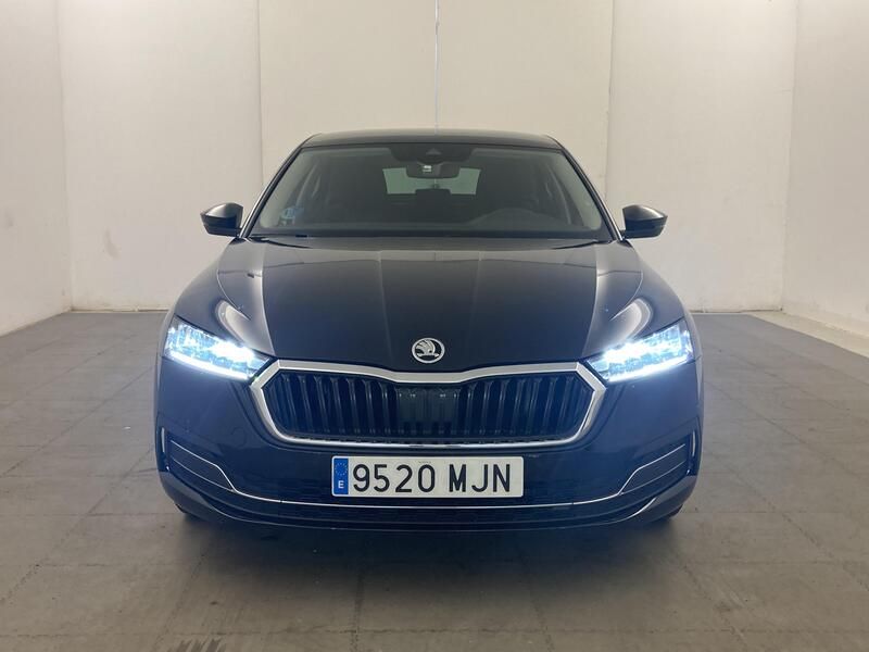 Škoda Octavia • 2023 • 78,186 km 8