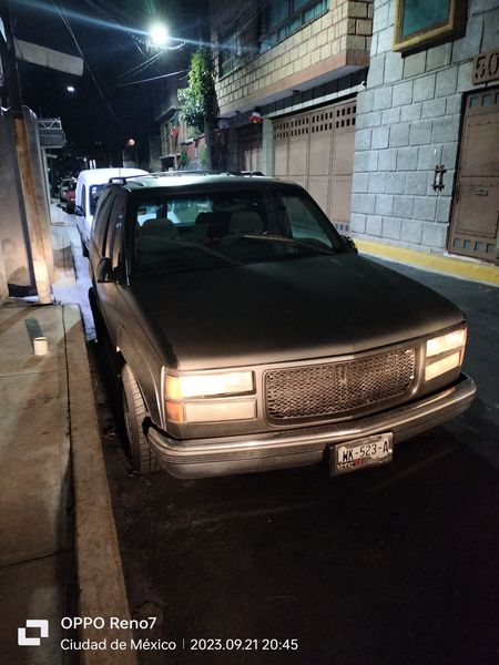 Chevrolet Silverado 2500 • 1997 • 200,000 km 11