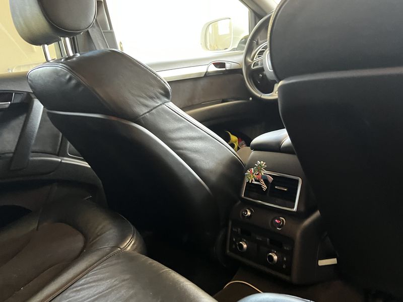 Audi Q7 • 2010 • 256,000 km 18