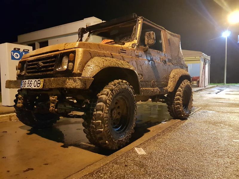 Suzuki Samurai • 2015 • 89,000 km 4