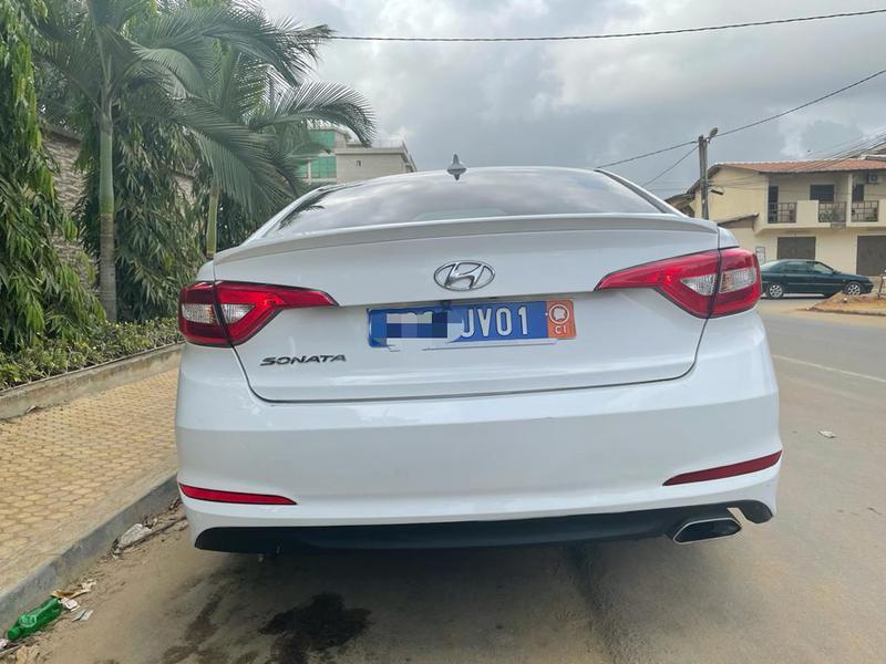Hyundai Sonata • 2016 • 97,000 km 3