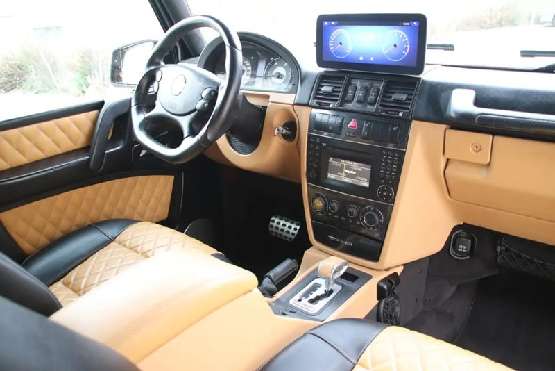 Mercedes-Benz G-Class • 2010 • 299,000 km 10