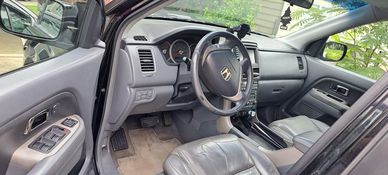 Honda Pilot • 2007 • 181,000 mi 3
