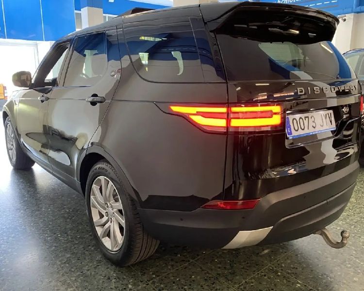 Land Rover Discovery • 2017 • 120,000 km 3