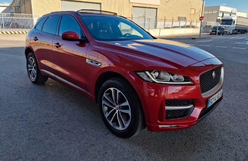 Jaguar F-Pace • 2018 • 195,500 km 2