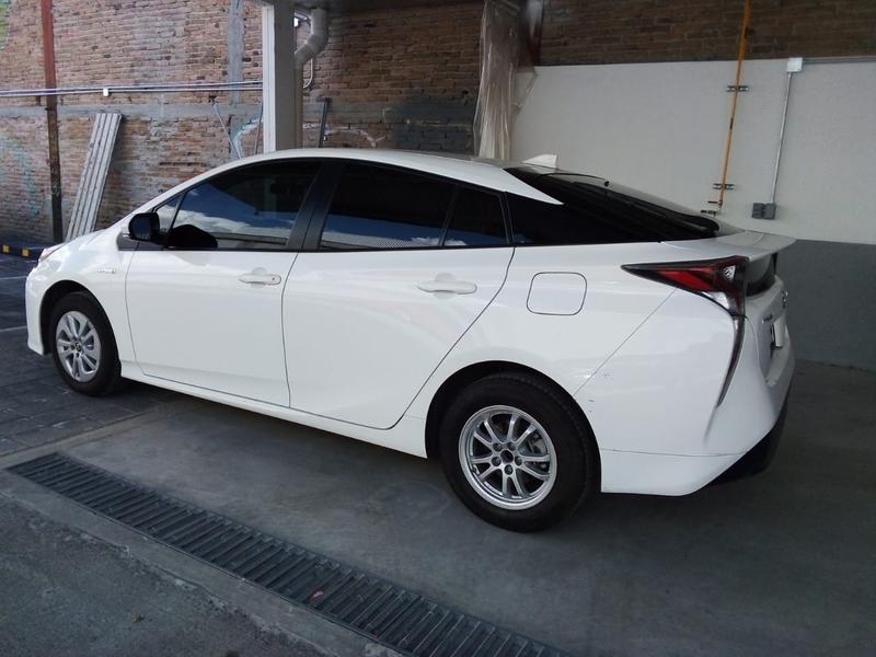 Toyota Prius • 2017 • 90,000 km 1