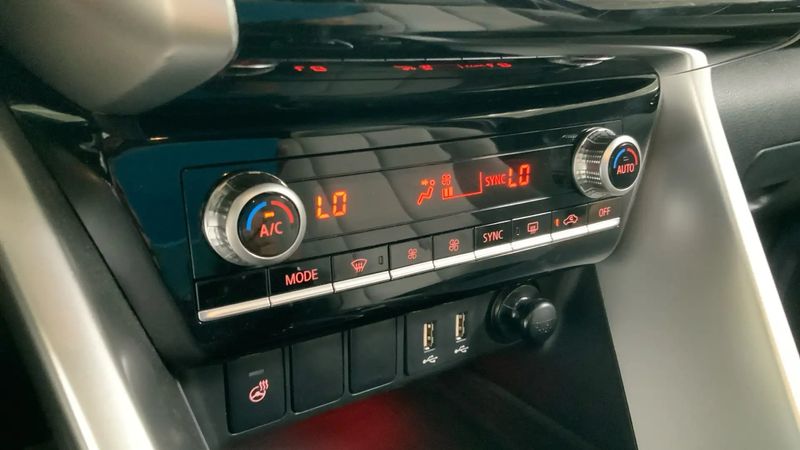 Mitsubishi Eclipse Cross • 2023 • 27,704 km 12