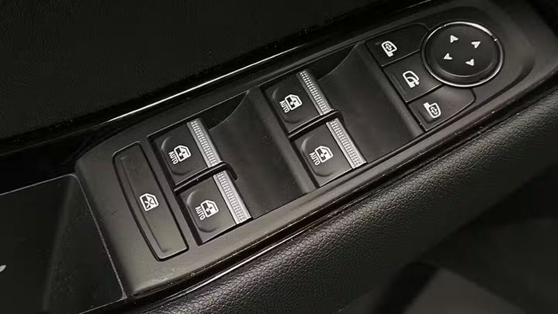 Renault Espace • 2024 • 21,647 km 34