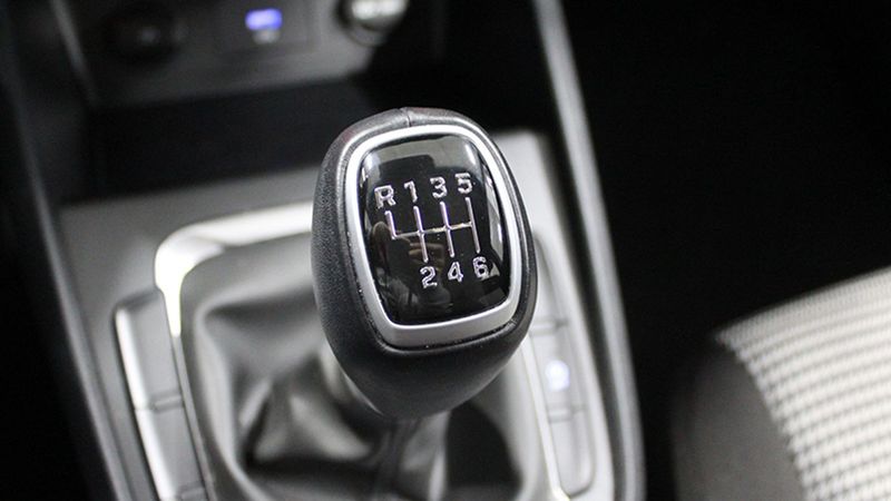 Hyundai Kona • 2023 • 12,000 km 4