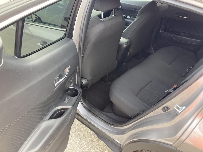 Toyota C-HR • 2019 • 63,000 km 6