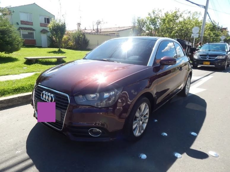 Audi A1 • 2012 • 120,000 km 1