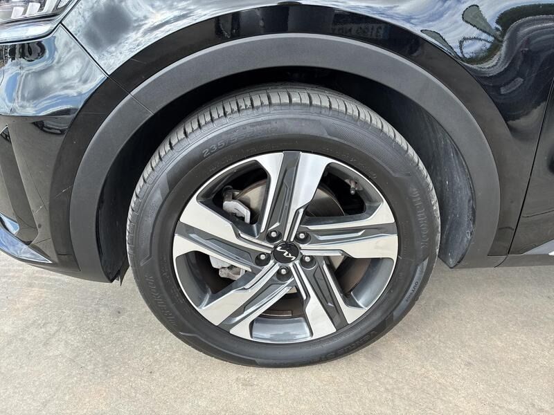 Kia Sorento • 2023 • 46,853 km 4