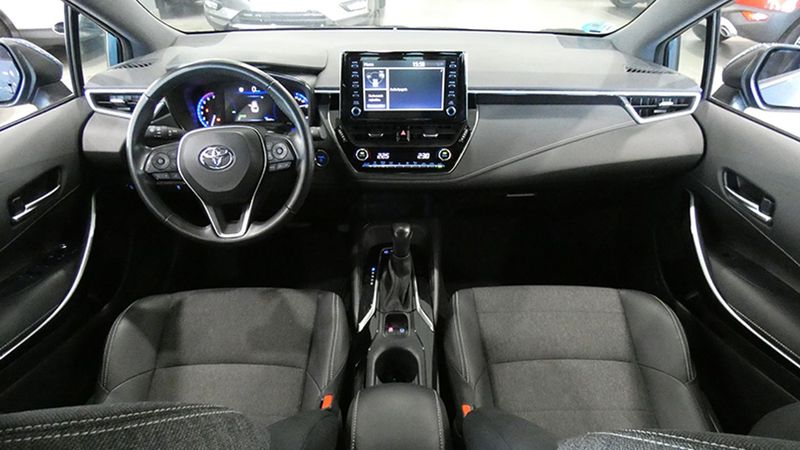 Toyota Corolla Combi • 2022 • 68,000 km 2