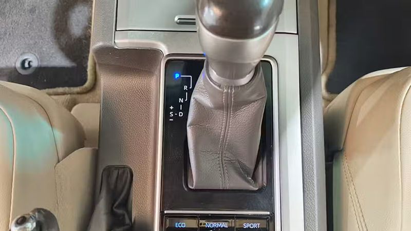 Toyota Land Cruiser • 2018 • 73,085 km 2