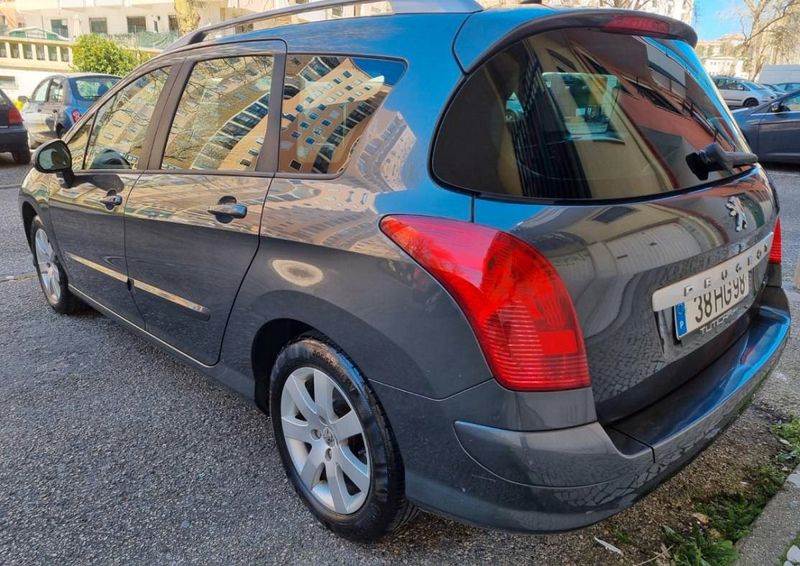 Peugeot 308 • 2009 • 129,999 km 5