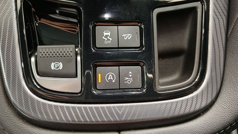 Jaguar F-Type • 2021 • 24,532 km 18