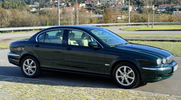 Jaguar X-Type • 2004 • 150,000 km 2