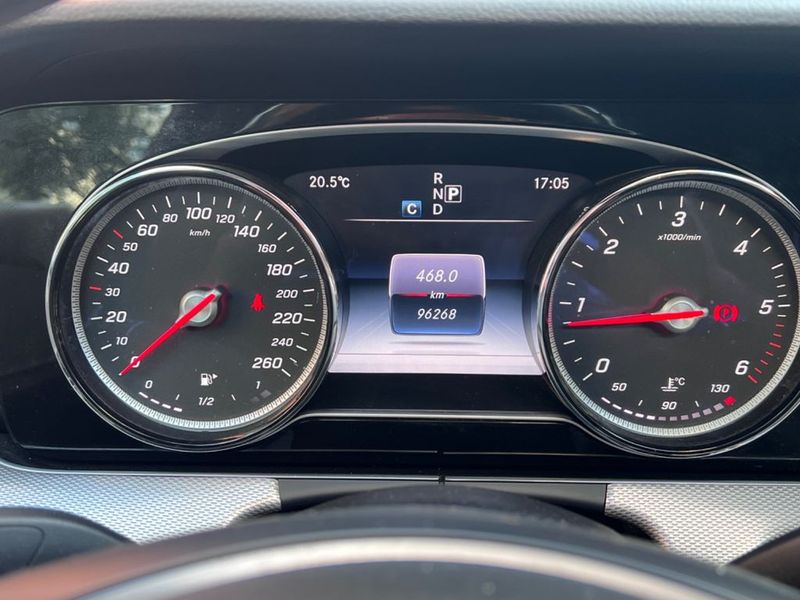 Mercedes-Benz E • 2016 • 96,288 km 3
